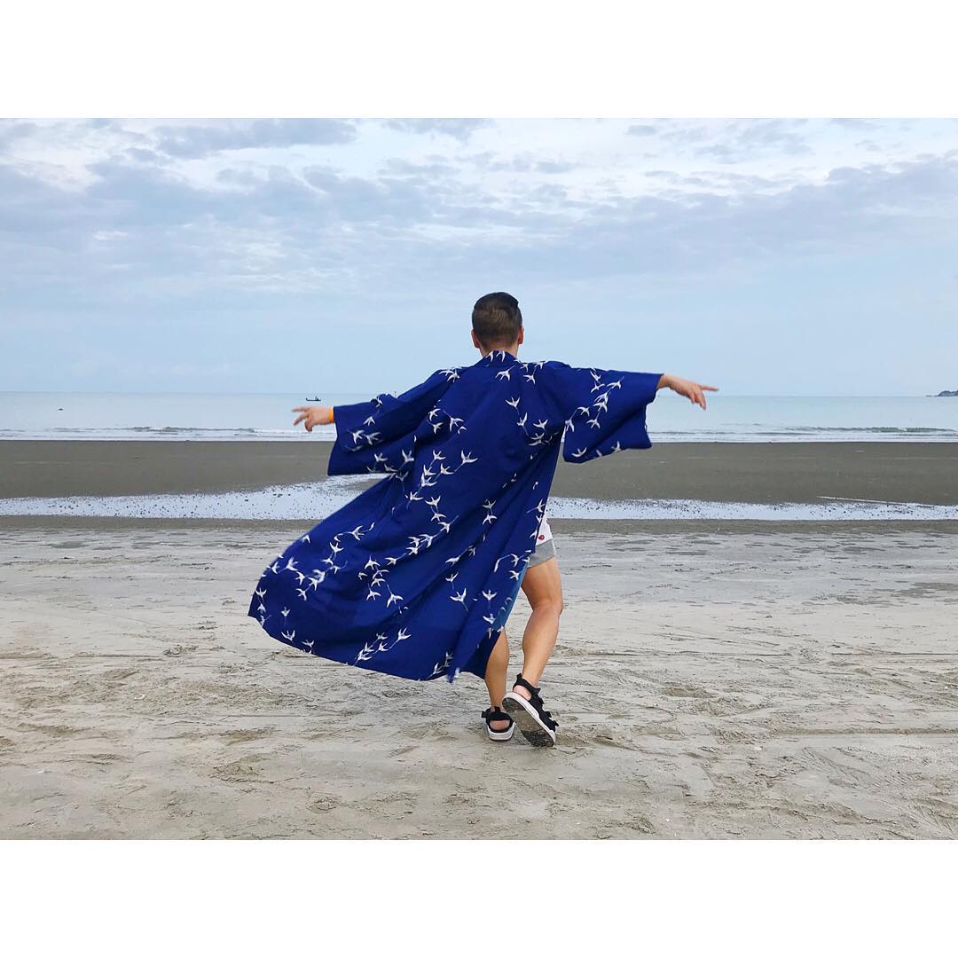 Customer wearing Sumo Vintage